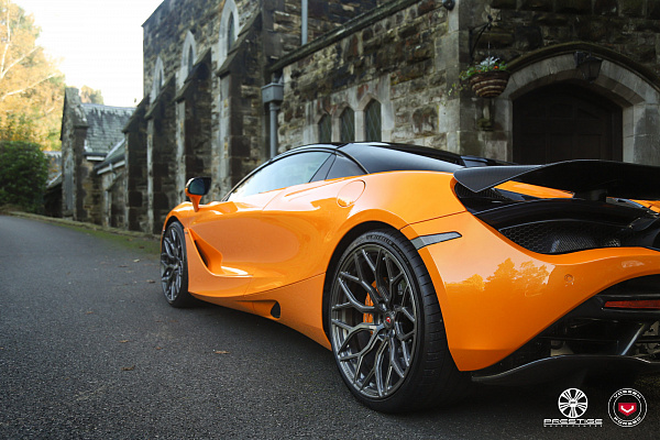 Фото дисков Vossen S17-01 Глянцевый темный лак на McLaren 720S