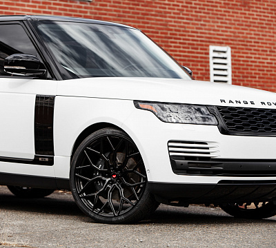 Фото дисков Vossen S17-01 на Land Rover Range Rover IV