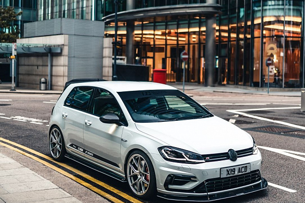 Фото дисков Bola FLE Сатиновый лак на Volkswagen Golf VII