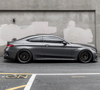 Фото дисков HRE 300 на Mercedes-Benz C-Class (W205)