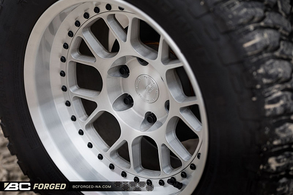 Фото дисков BC Forged LE72 // MLE72 Глянцевый лак на Toyota Tacoma III