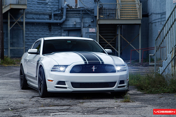 Фото дисков Vossen CV5 Сатиновый графит на Ford Mustang V