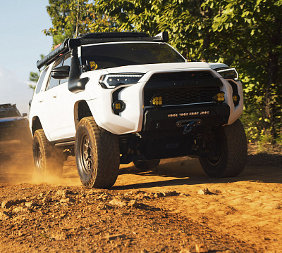 Фото дисков Black Rhino MONDO на Toyota 4Runner V