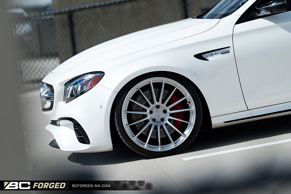 Фото дисков BC Forged RZ15 Глянцевый лак на Mercedes-Benz E-Class (W213, S213, C238)