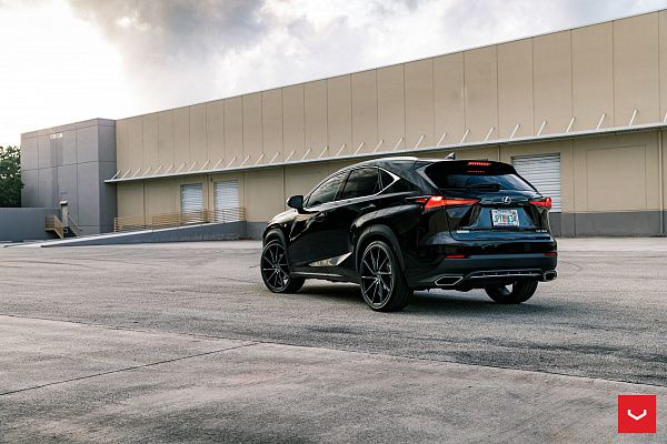 Фото дисков Vossen CVT Черный глянец на Lexus NX I