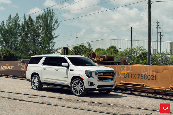 Фото дисков Vossen HF6-1 Серебро на GMC Yukon V