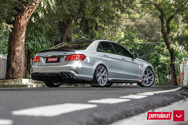 Фото дисков Vossen HF-5 Серебро на Mercedes-Benz E-Class (W212, S212, C207)