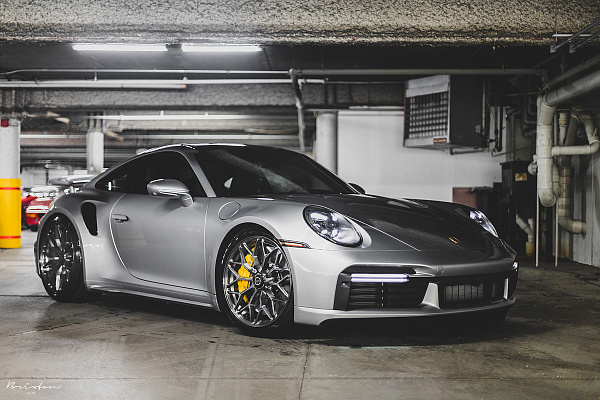 Фото дисков Brixton Forged CM6-R Глянцевый темный лак на Porsche 911 VIII