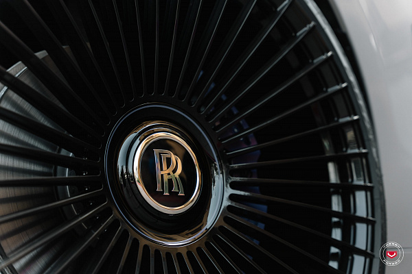 Фото дисков Vossen S17-16 Черный глянец на Rolls-Royce Ghost II