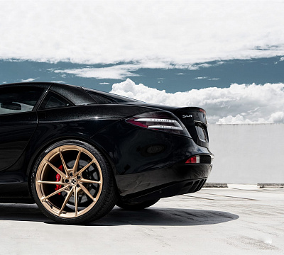 Фото дисков Anrky AN13 на Mercedes-Benz SLR McLaren