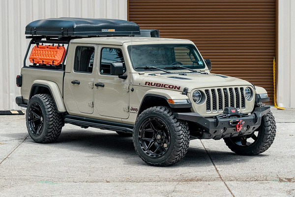 Фото дисков 4PLAY 4P55 Черный глянец на Jeep Gladiator II (JT)