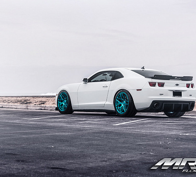 Фото дисков MRR FS01 на Chevrolet Camaro V