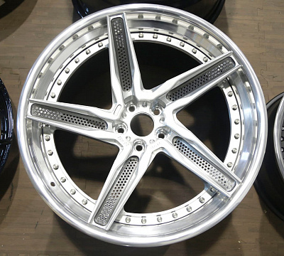 ADV.1 ADV05RM Track Spec CS