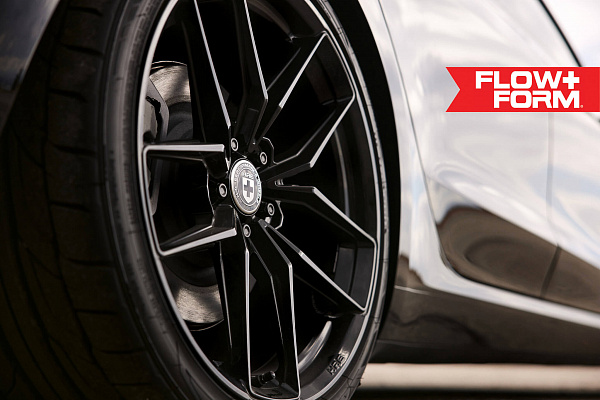 Фото дисков HRE FF21 Черный глянец на Tesla Model 3