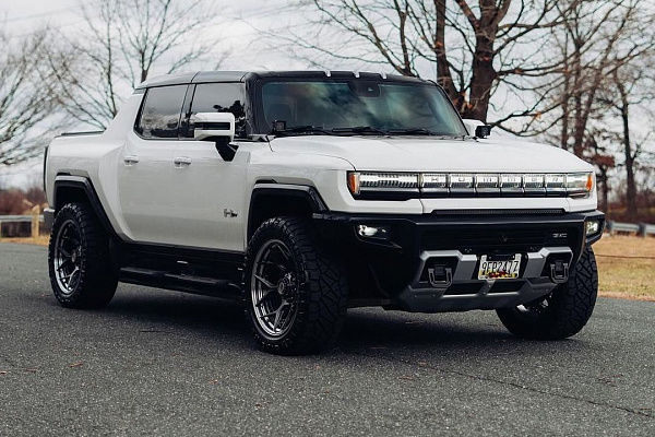 Фото дисков 4PLAY 4PF6 Глянцевый темный лак на GMC Hummer EV