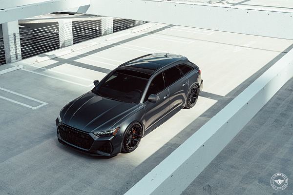 Фото дисков Vossen UV-X Черный глянец на Audi A/RS 6 (C8)