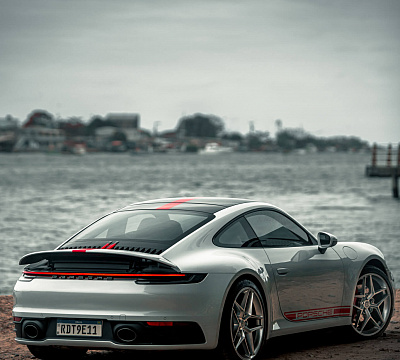 Фото дисков HRE FF11 на Porsche 911 VIII