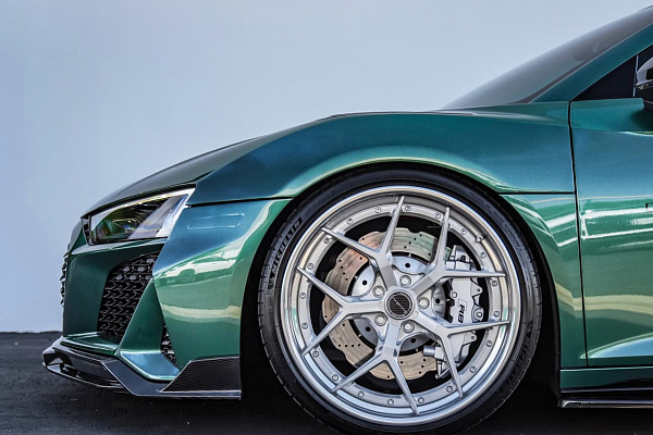 Фото дисков Brixton Forged PF7 Глянцевый лак на Audi R8 (4S)