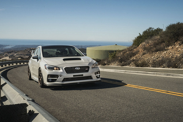 Фото дисков Motegi Racing MR145 TRAKLITE 3.0 Сатиновое темное золото на Subaru WRX VA