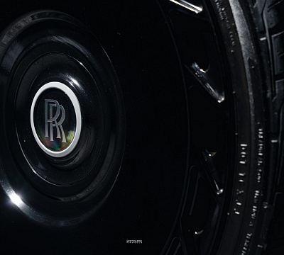 Фото дисков Strasse Wheels SV101 Deep Concave Duoblock RR на Rolls-Royce Cullinan
