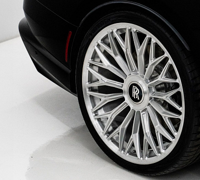 Фото дисков 1886 Wheels G015 на Rolls-Royce Spectre
