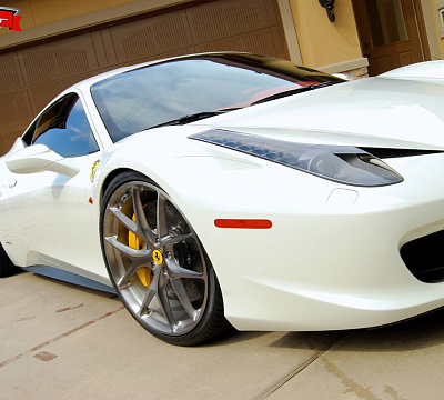 Фото дисков HRE P101 на Ferrari 458