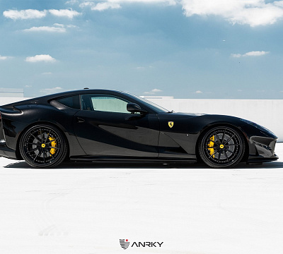 Фото дисков Anrky AN38 на Ferrari 812