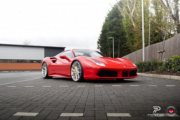 Фото дисков NOVITEC NF11 Глянцевый лак на Ferrari 488