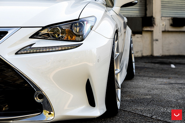 Фото дисков Vossen VFS-6 Серебро на Lexus RC