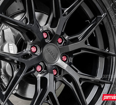 Фото дисков Vossen HF6-4 на Toyota Fortuner II