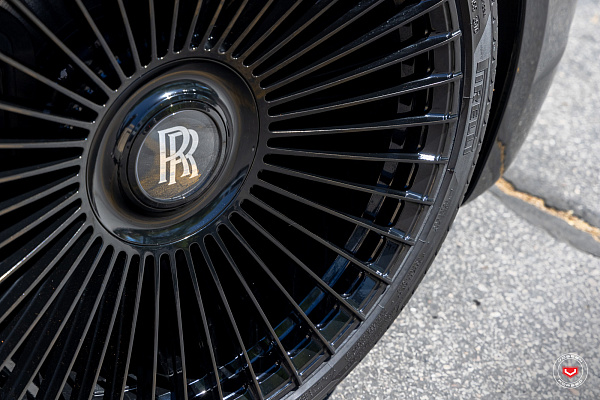 Фото дисков Vossen S17-16 Черный глянец на Rolls-Royce Ghost II