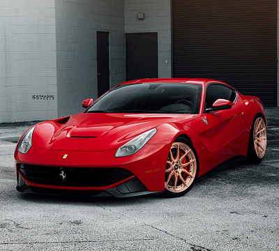 Фото дисков Strasse Wheels SV5 Deep Concave Duoblock на Ferrari 812