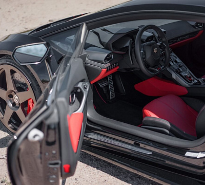 Фото дисков HRE 305M на Lamborghini Huracan