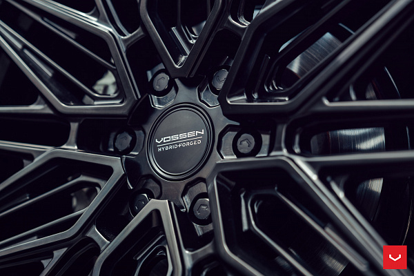 Фото дисков Vossen HF6-5 Черный сатин на Lexus GX II