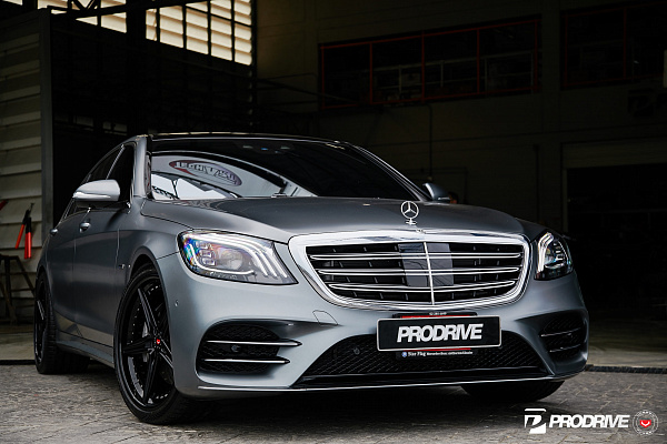 Фото дисков Vossen M-X5 (3-Piece) Черный сатин на Mercedes-Benz S-Class (W222, C217)