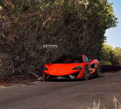 Фото дисков Strasse Wheels SM5R Deep Concave Monoblock на McLaren 570S