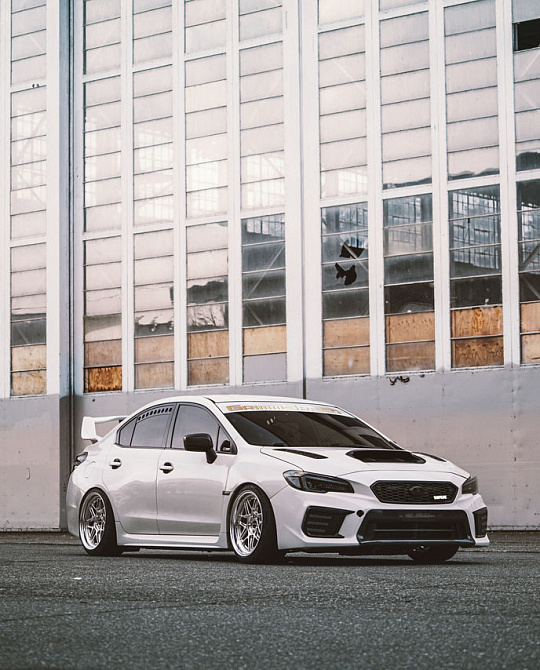 Фото дисков MF414 Tsubaki Полированный лак на Subaru WRX VA