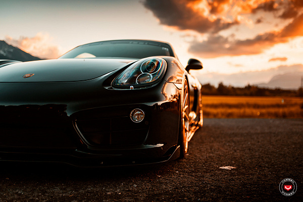Фото дисков Vossen M-X3 Глянцевая медь на Porsche Cayman II
