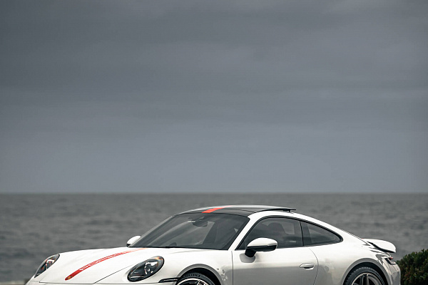 Фото дисков HRE FF11 Серебро на Porsche 911 VIII
