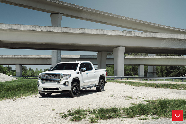 Фото дисков Vossen HF6-4 Черный глянец на GMC Sierra IV