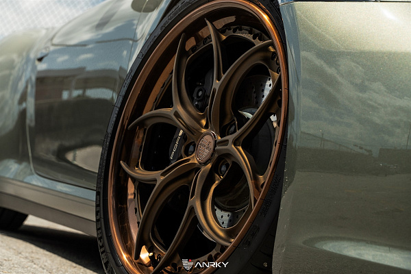 Фото дисков Anrky S3-X0 Сатиновая бронза на Porsche 911 VIII