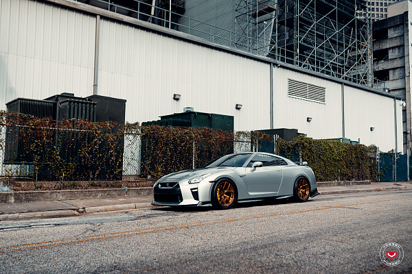 Фото дисков Vossen S21-01 Глянцевая темная медь на Nissan GT-R