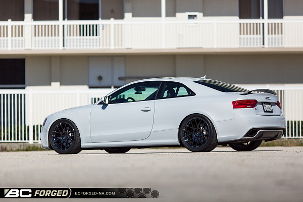 Фото дисков BC Forged RS40 Черный глянец на Audi A/S/RS 5 (8T)