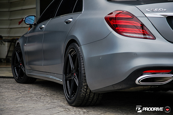 Фото дисков Vossen M-X5 (3-Piece) Черный сатин на Mercedes-Benz S-Class (W222, C217)