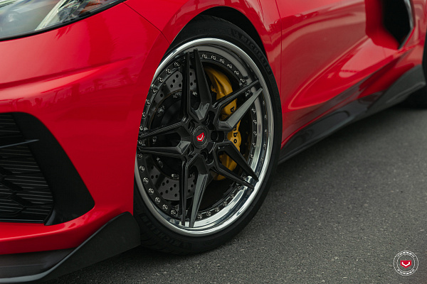 Фото дисков Vossen EVO-1 (3-Piece) Глянцевый графит на Chevrolet Corvette C8