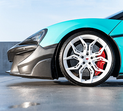 Фото дисков Vossen EVO-3R на McLaren 570S
