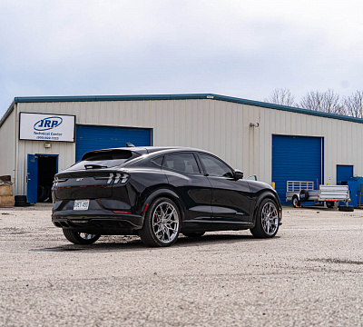 Фото дисков HRE FF10 на Ford Mustang Mach-E