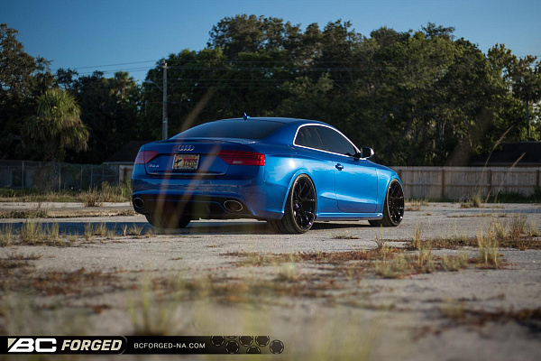 Фото дисков BC Forged RZ05 Черный глянец на Audi A/S/RS 5 (8T)