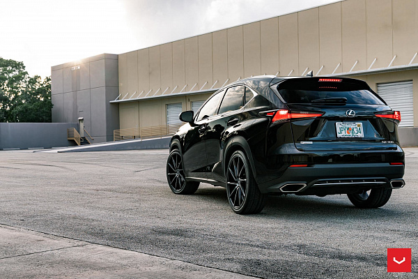 Фото дисков Vossen CVT Черный глянец на Lexus NX I