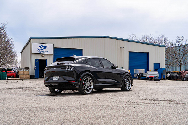 Фото дисков HRE FF10 Серебро на Ford Mustang Mach-E